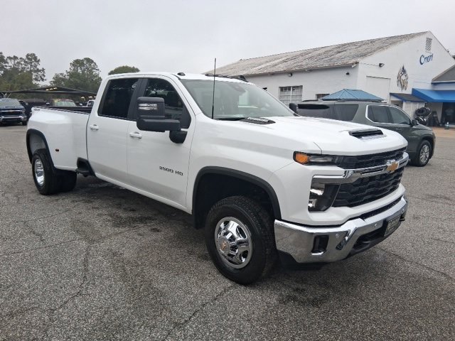New 2026 Chevrolet Silverado 3500 LT w/ Safety Package image 10