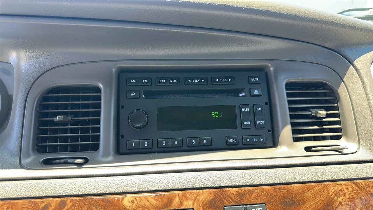Used 2011 Mercury Grand Marquis LS RWD image 79