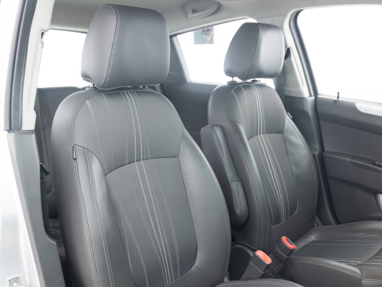 Used 2015 Chevrolet Spark LT FWD image 28