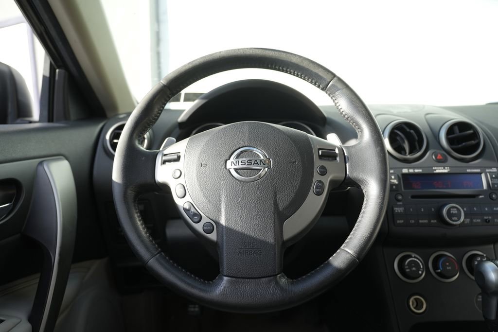 Used 2008 Nissan Rogue SL w/ Premium Pkg image 39