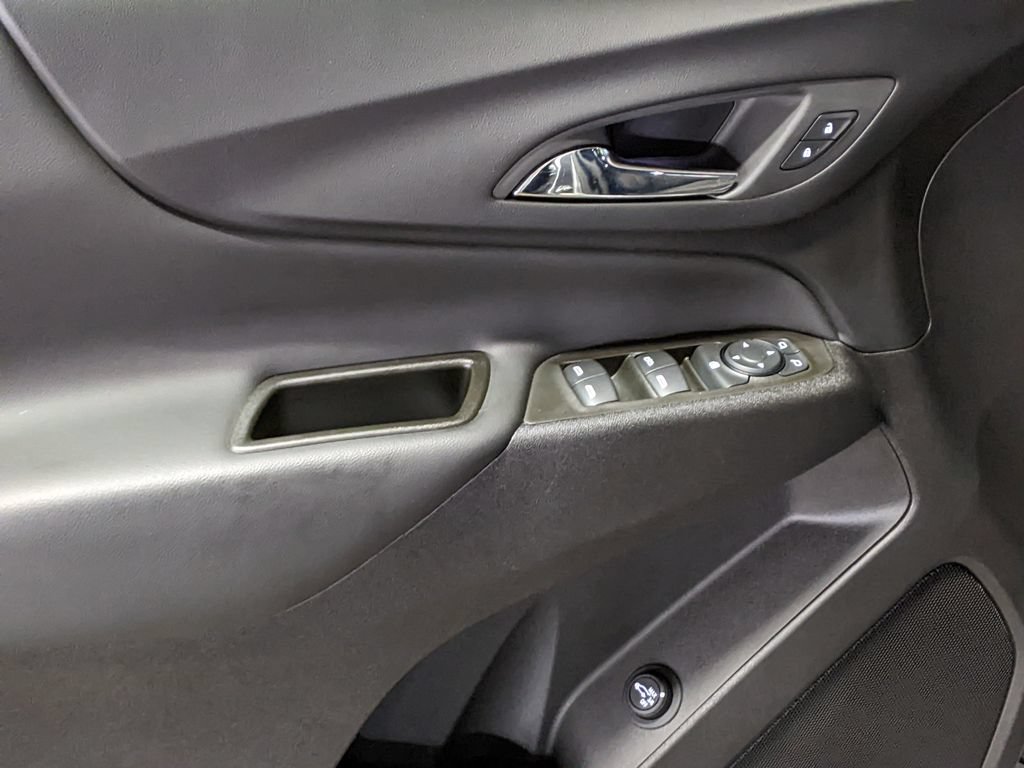 Used 2023 Chevrolet Equinox LT FWD image 10