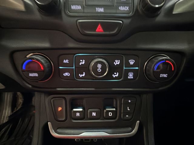 Used 2018 GMC Terrain SLT w/ Preferred Package image 19