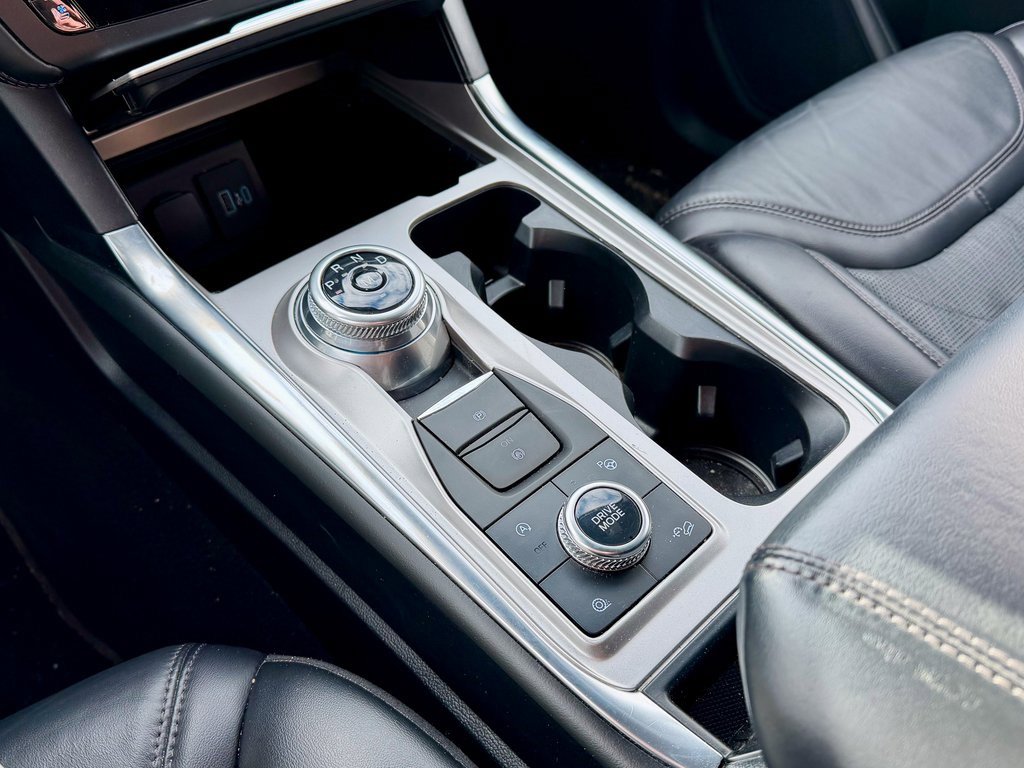 Certified 2020 Ford Explorer Platinum w/ Premium Technology Package image 28