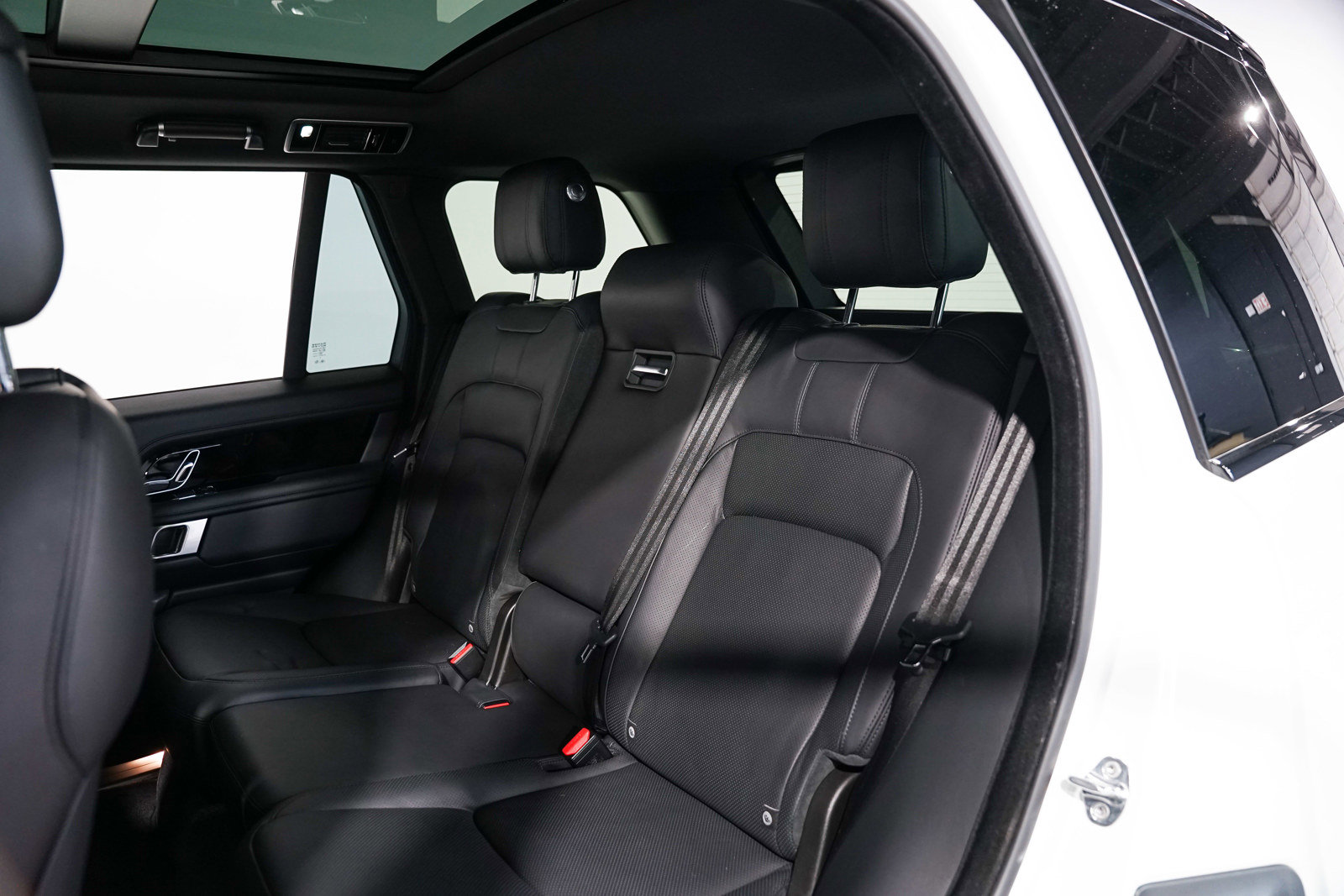 Used 2021 Land Rover Range Rover Westminster Edition image 39
