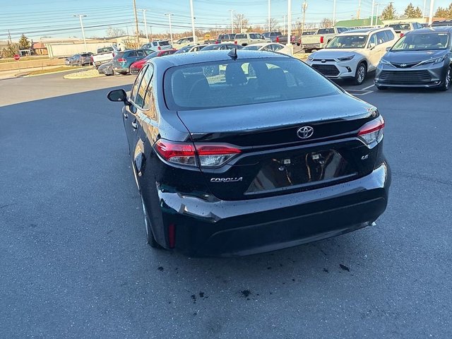 Used 2024 Toyota Corolla LE image 11