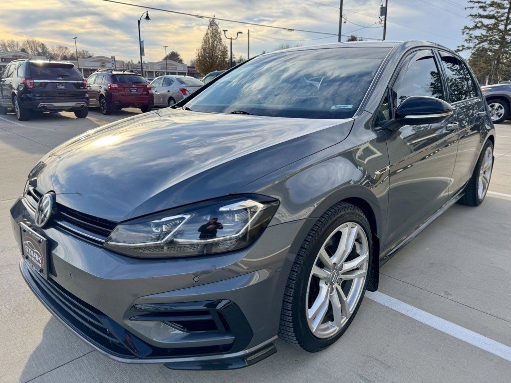 Used 2019 Volkswagen Golf R 4-Door image 4