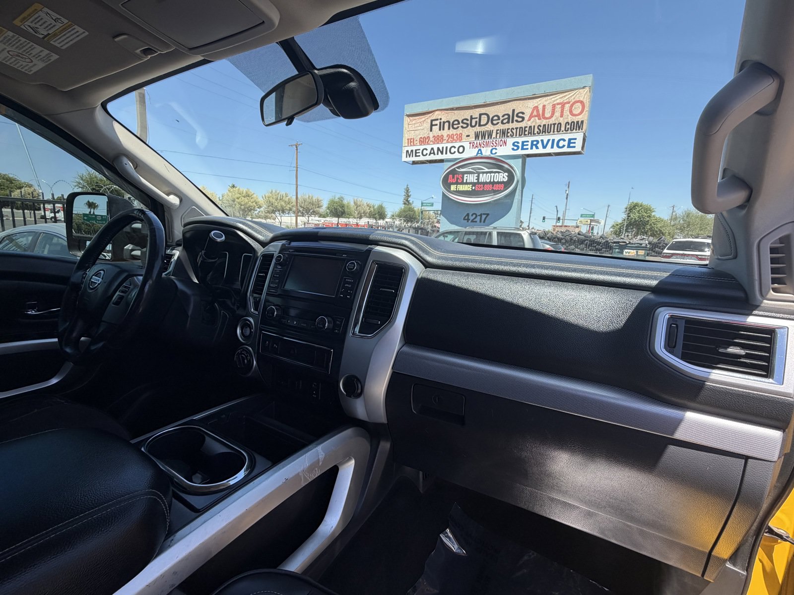 Used 2016 Nissan Titan PRO-4X AWD/4WD image 19