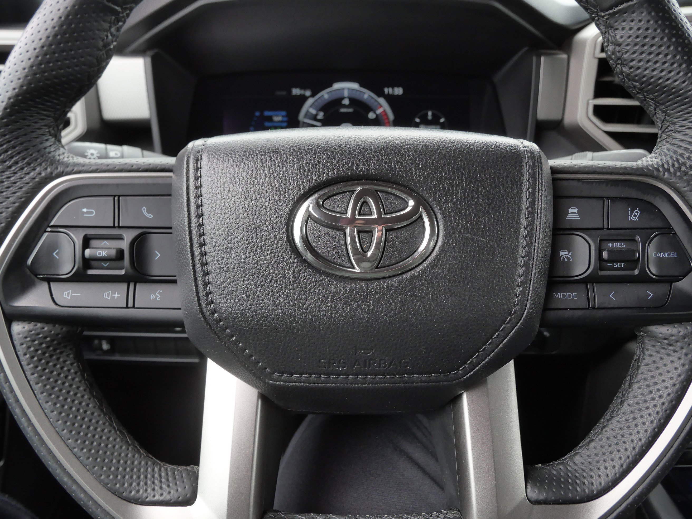 Used 2025 Toyota Tundra Limited image 26