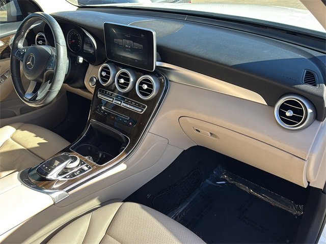 Used 2016 Mercedes-Benz GLC 300 4MATIC image 25