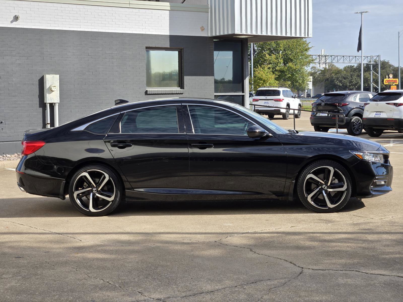 Used 2020 Honda Accord Sport image 9