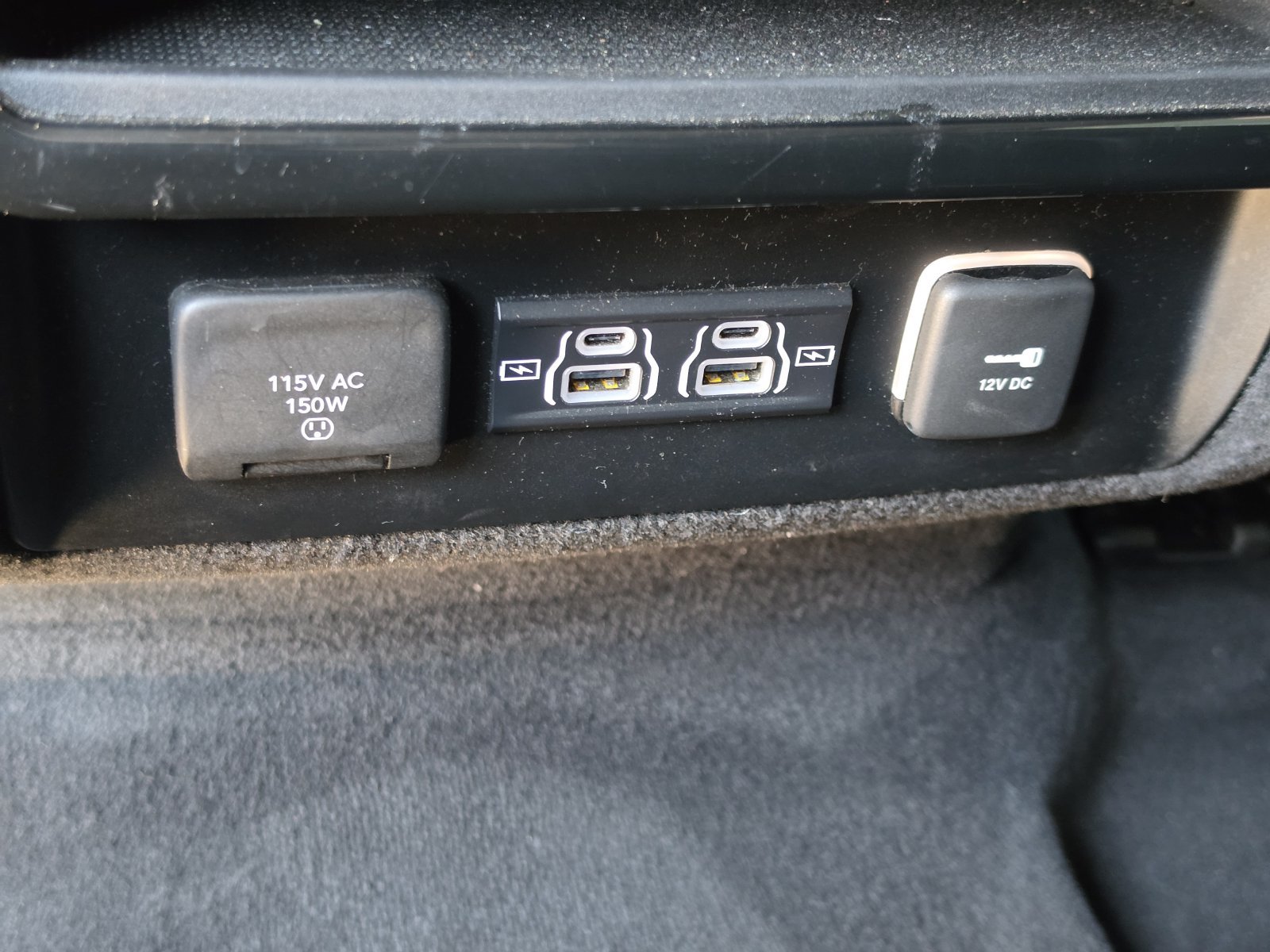 Used 2022 Jeep Wagoneer Series III AWD/4WD image 16