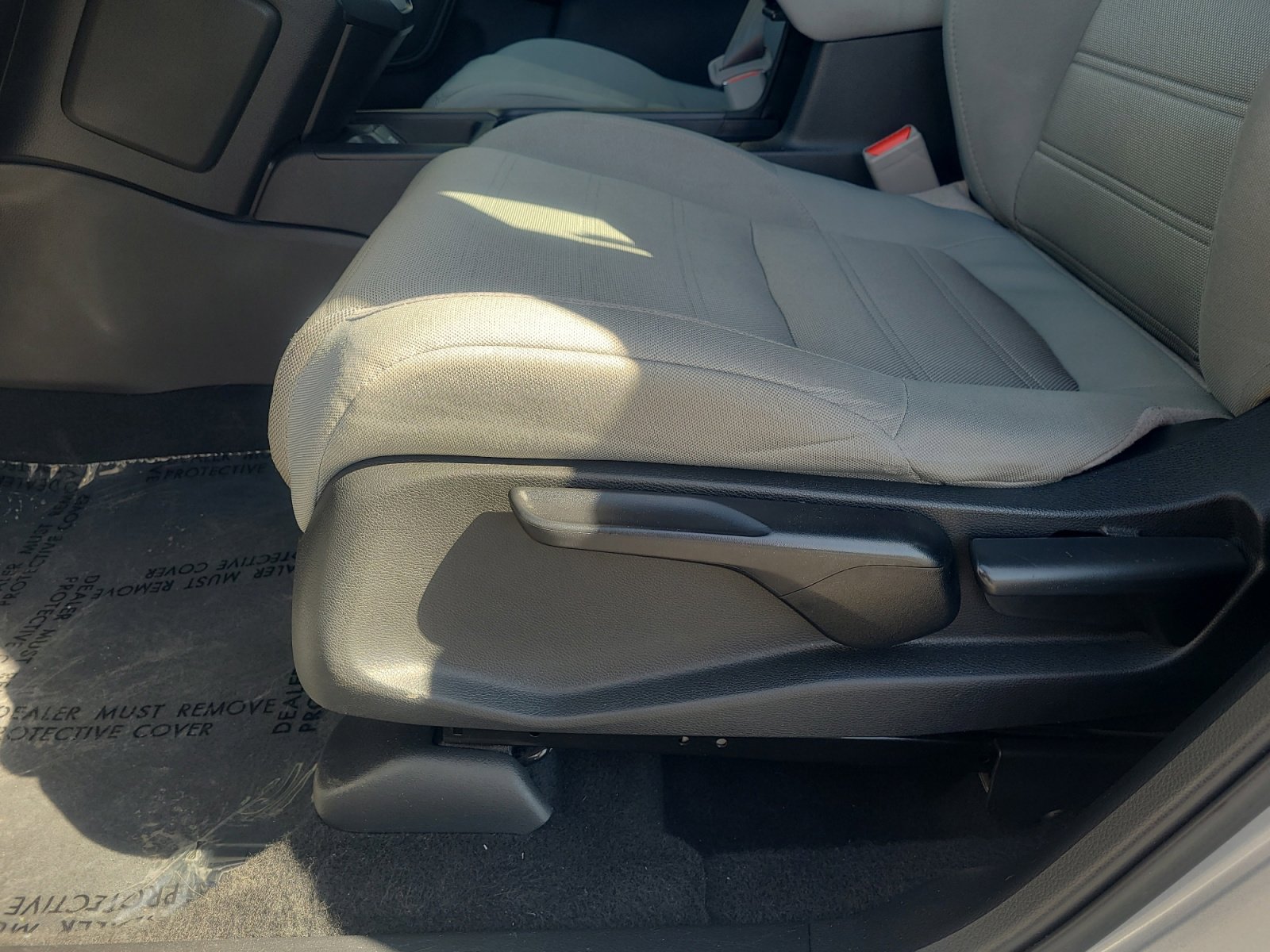 Used 2018 Honda CR-V LX image 14