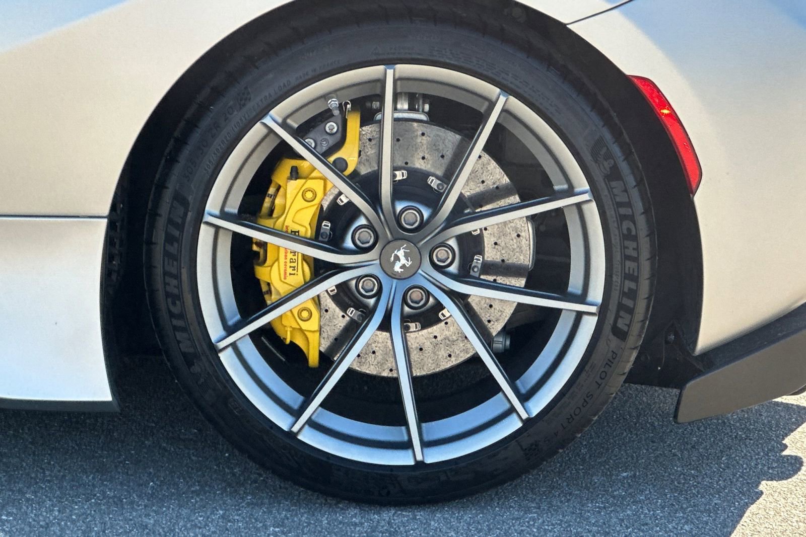 Used 2020 Ferrari 488 Pista Base image 43