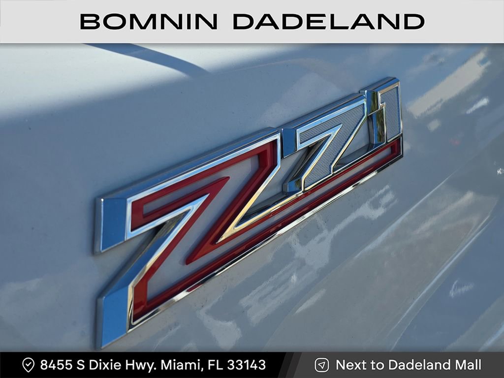 Used 2024 Chevrolet Silverado 2500 LTZ w/ LTZ Premium Package image 9