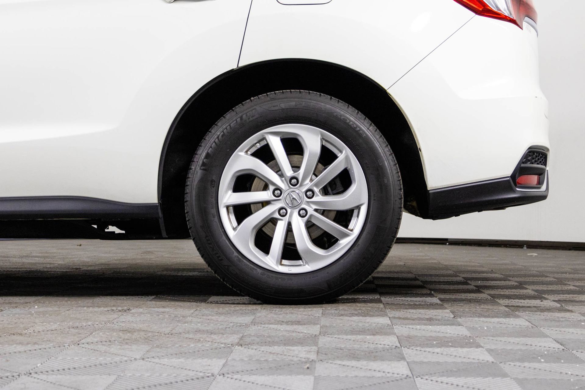 Used 2018 Acura RDX w/ Technology Package image 47