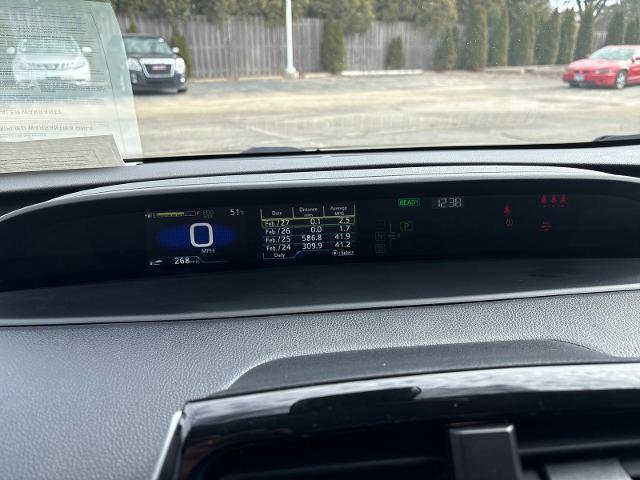 Used 2022 Toyota Prius L Eco image 15