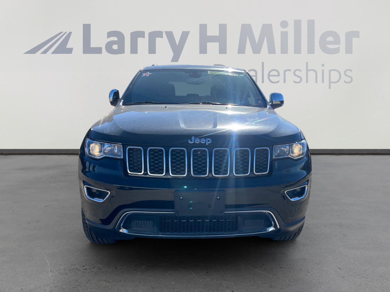 Used 2022 Jeep Grand Cherokee Limited image 8