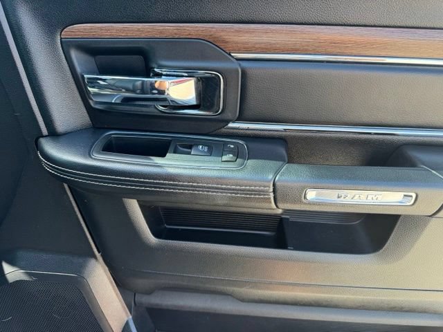 Used 2016 RAM 1500 Laramie w/ Convenience Group AWD/4WD image 28