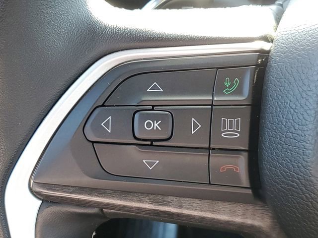 Used 2022 Jeep Grand Cherokee Limited image 18