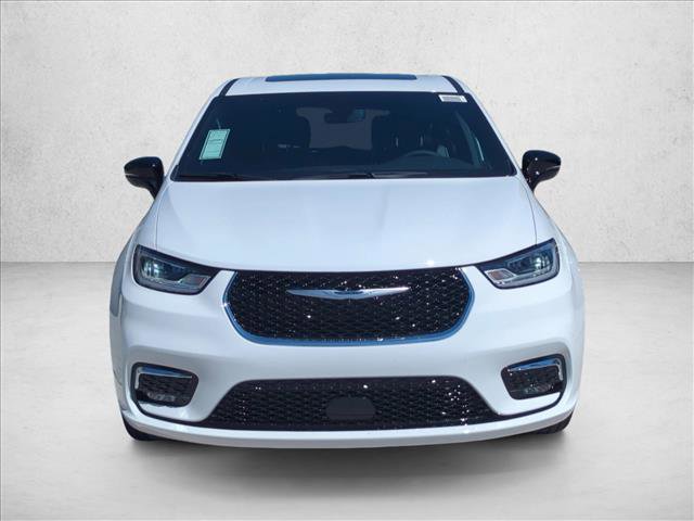 New 2026 Chrysler Pacifica Limited image 5