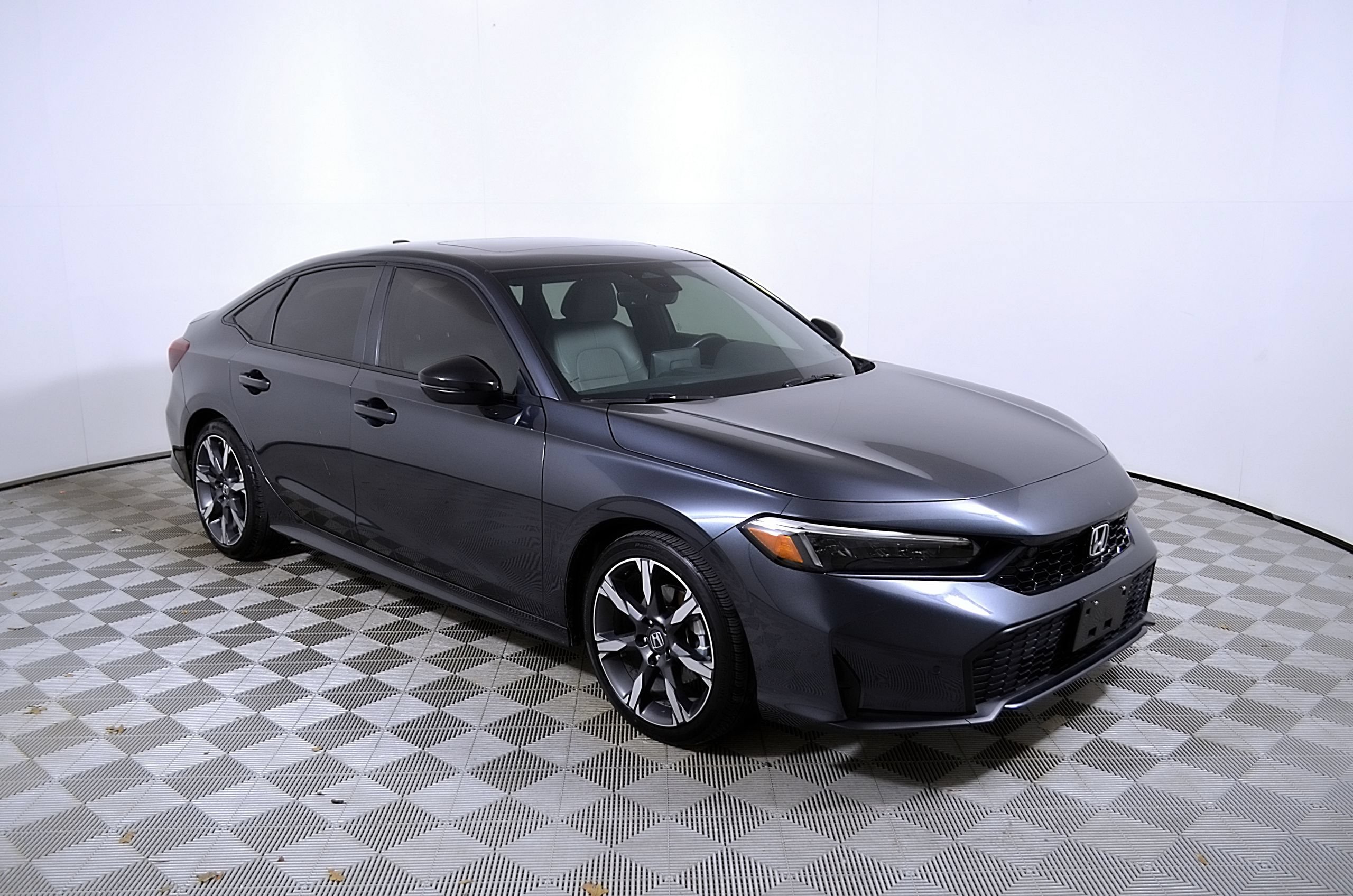 Used 2025 Honda Civic Sport Touring image 6