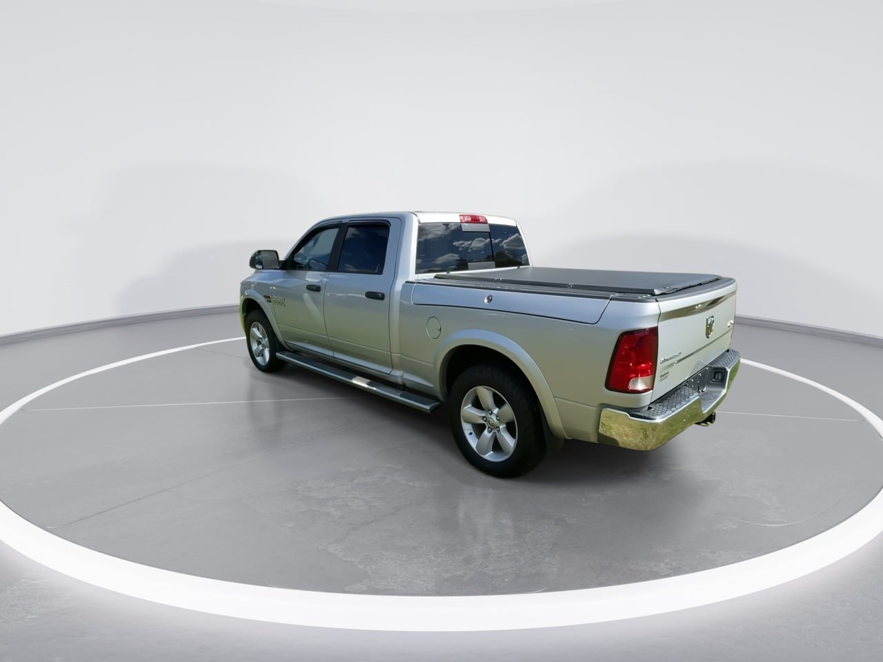 Used 2014 RAM 1500 Outdoorsman AWD/4WD image 14