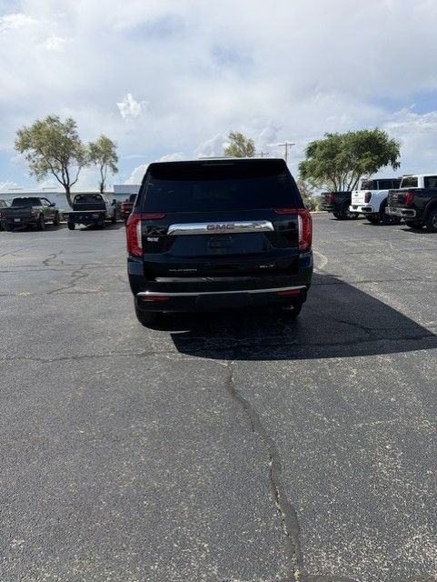 Used 2021 GMC Yukon XL SLT w/ SLT Luxury Plus Package AWD/4WD image 5