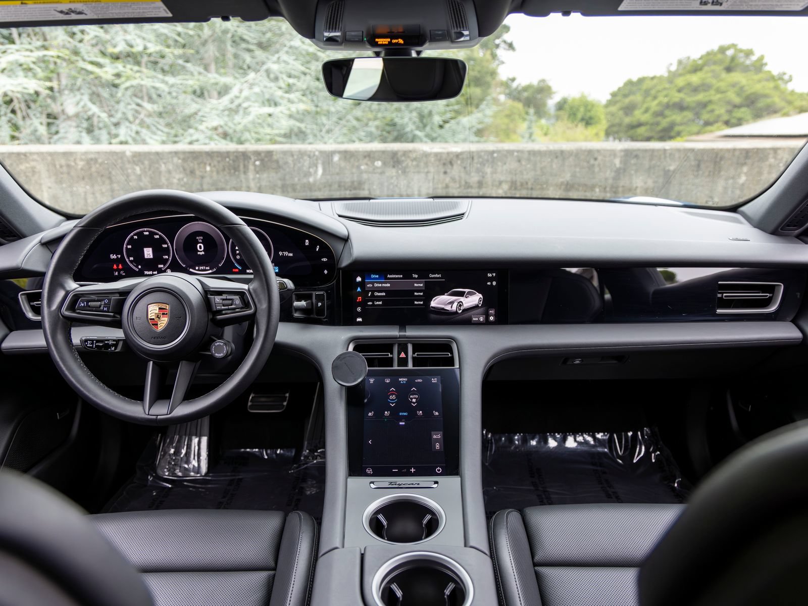 Certified 2025 Porsche Taycan RWD image 34