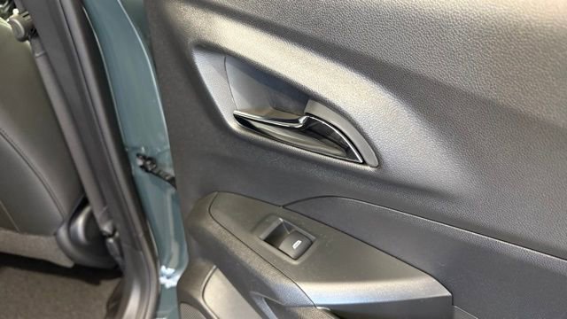 New 2026 Chevrolet Trax LT image 25