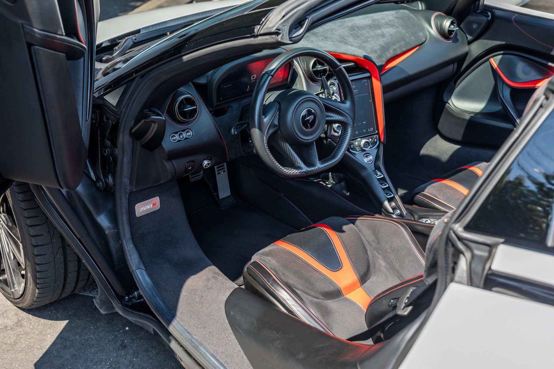 Used 2020 McLaren 720S Performance image 19