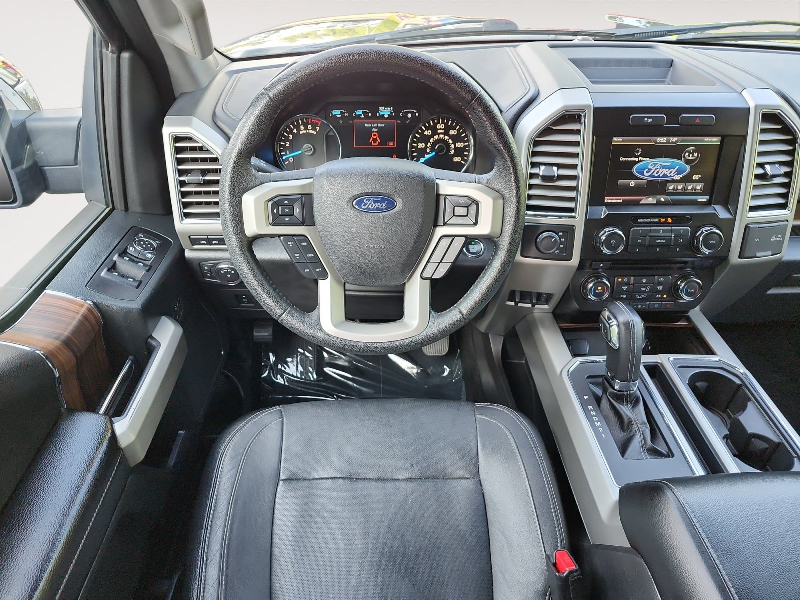 Used 2015 Ford F150 Lariat AWD/4WD image 10