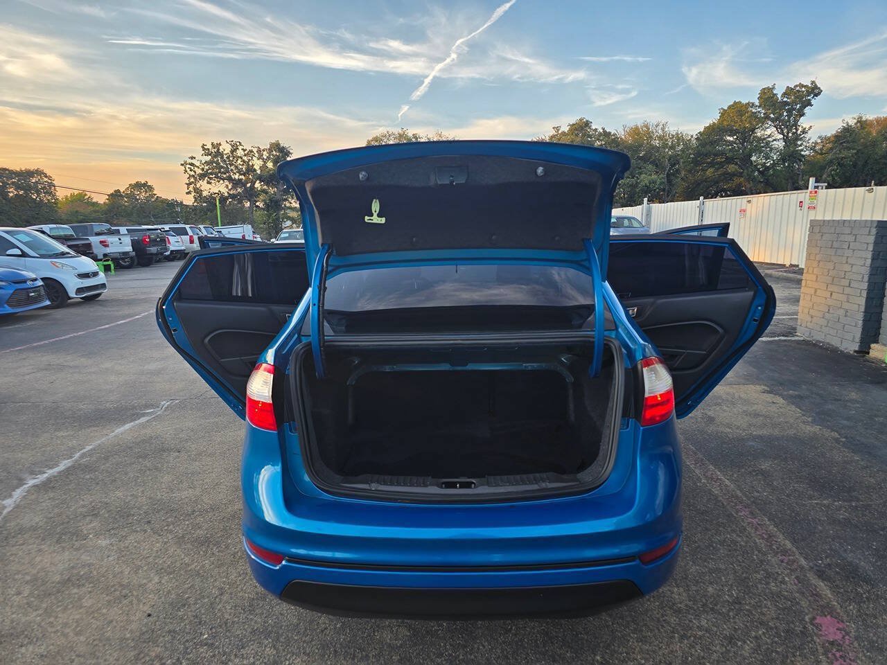 Used 2016 Ford Fiesta SE FWD image 51