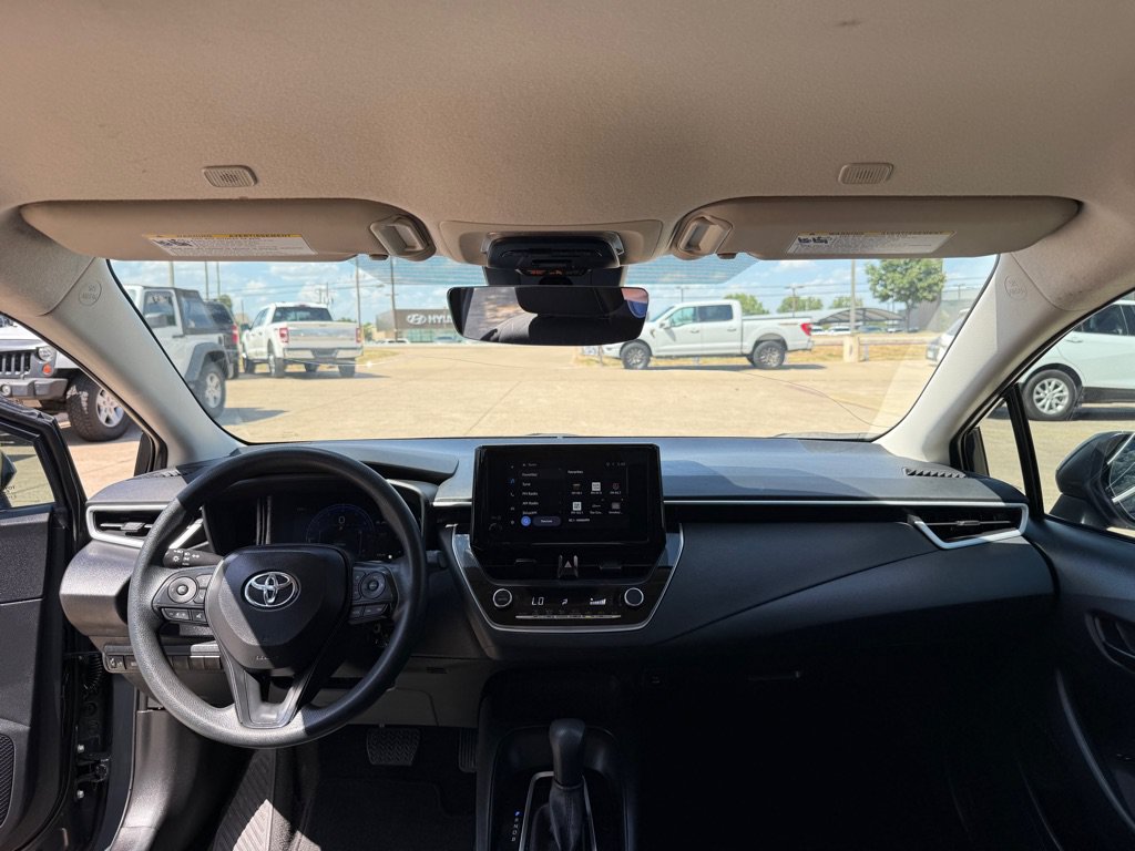 Used 2026 Toyota Corolla LE FWD image 19