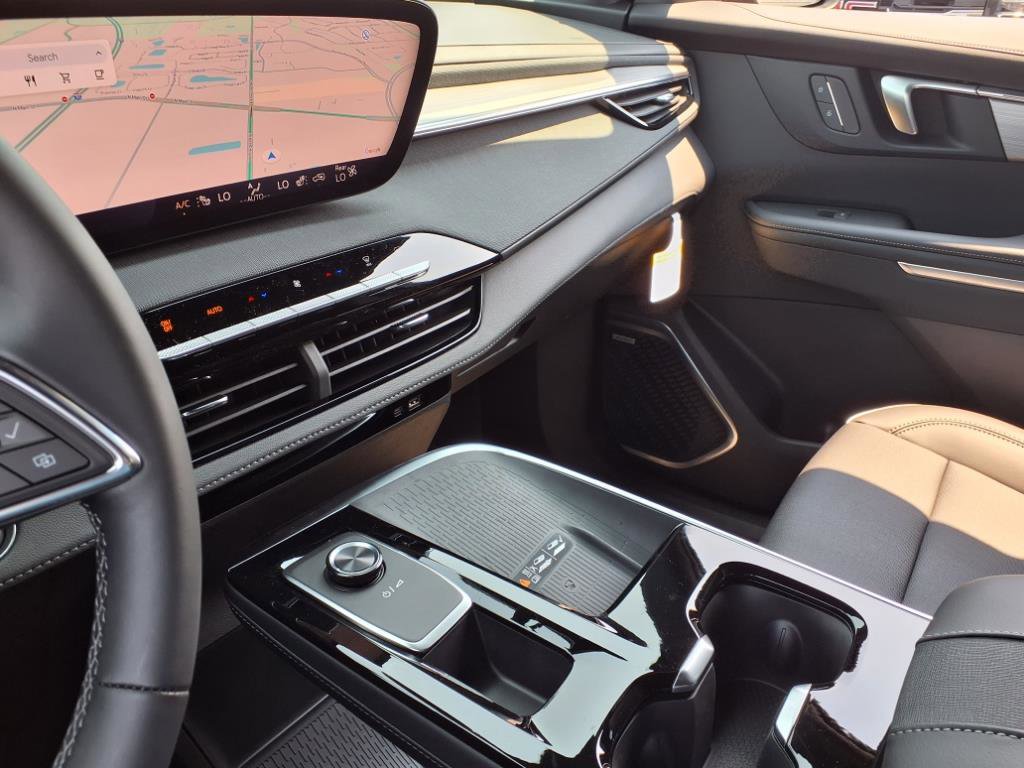 New 2025 Buick Enclave Preferred w/ Power Package image 21