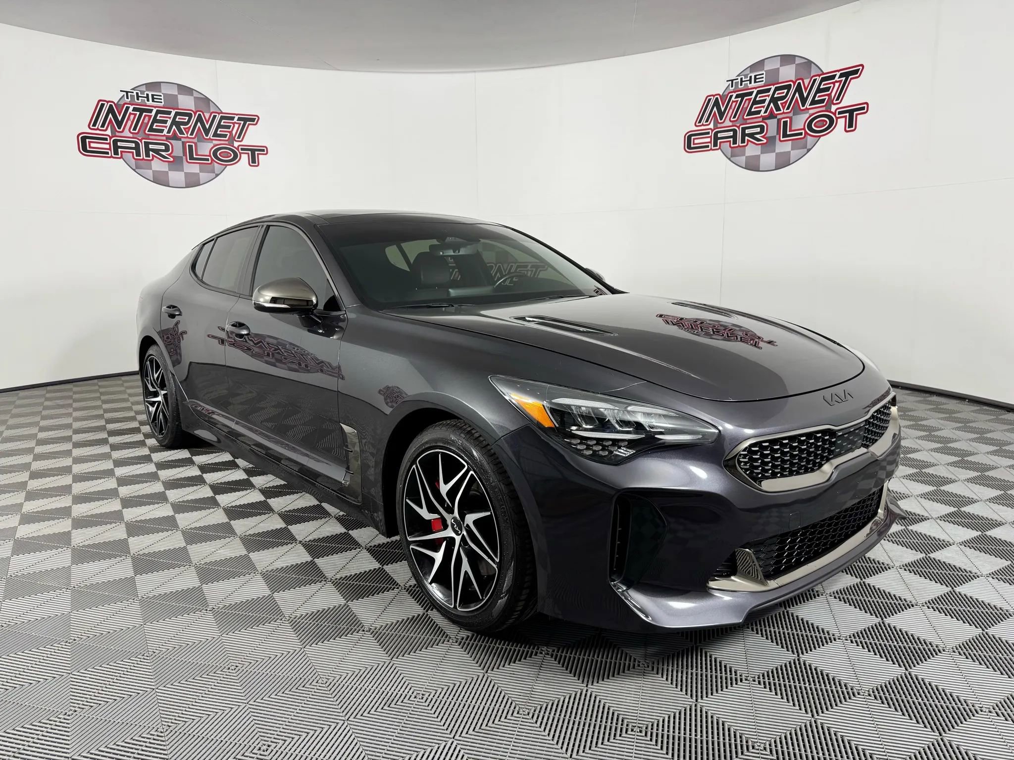 Used 2022 Kia Stinger GT-Line w/ Sun & Sound Package image 9