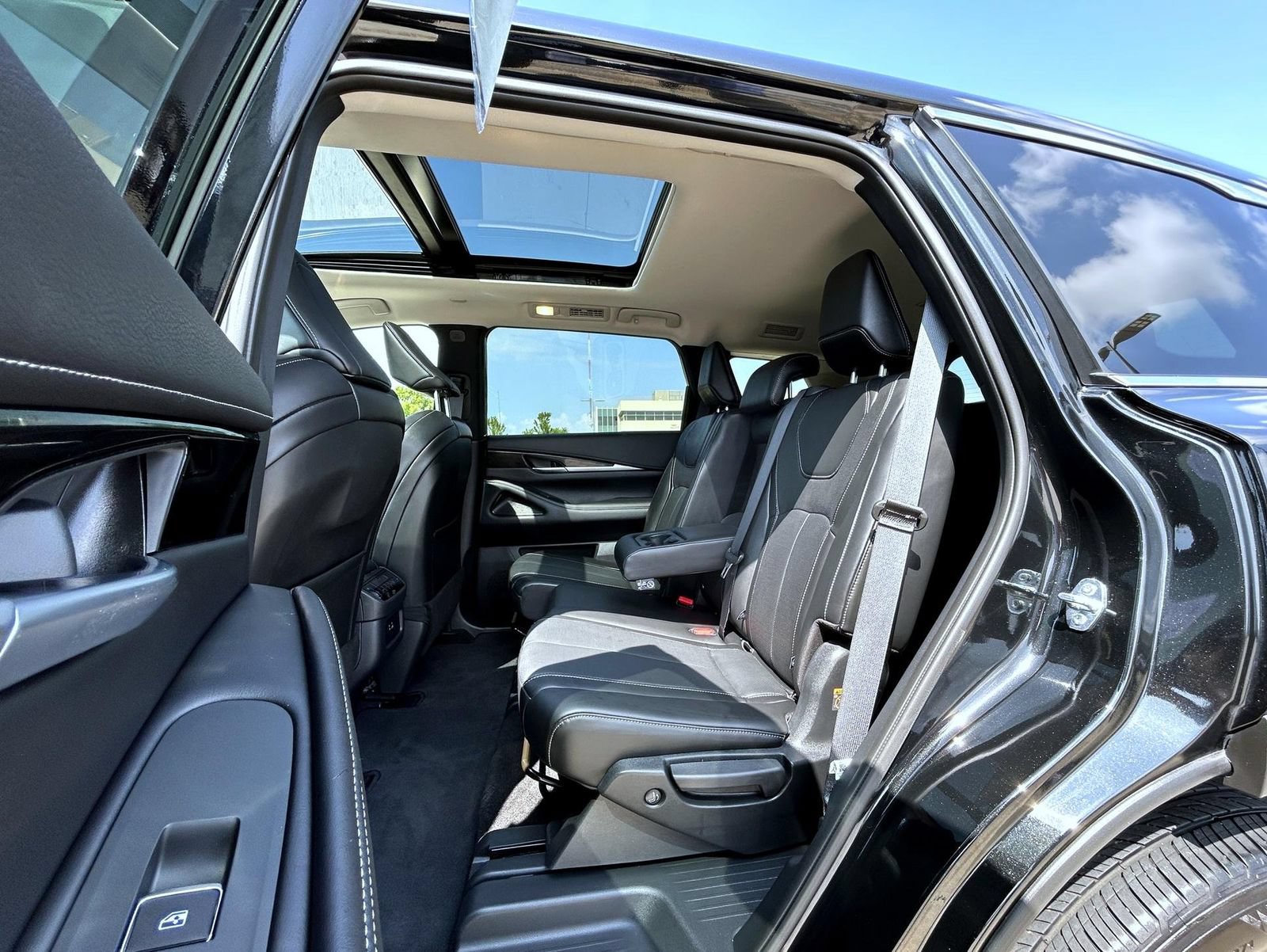 Used 2025 INFINITI QX60 Pure AWD/4WD image 21