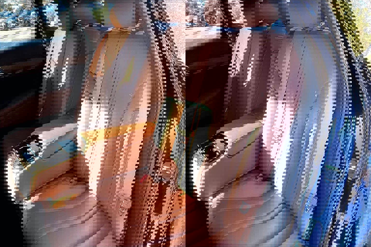 Used 2024 Genesis G80 image 17