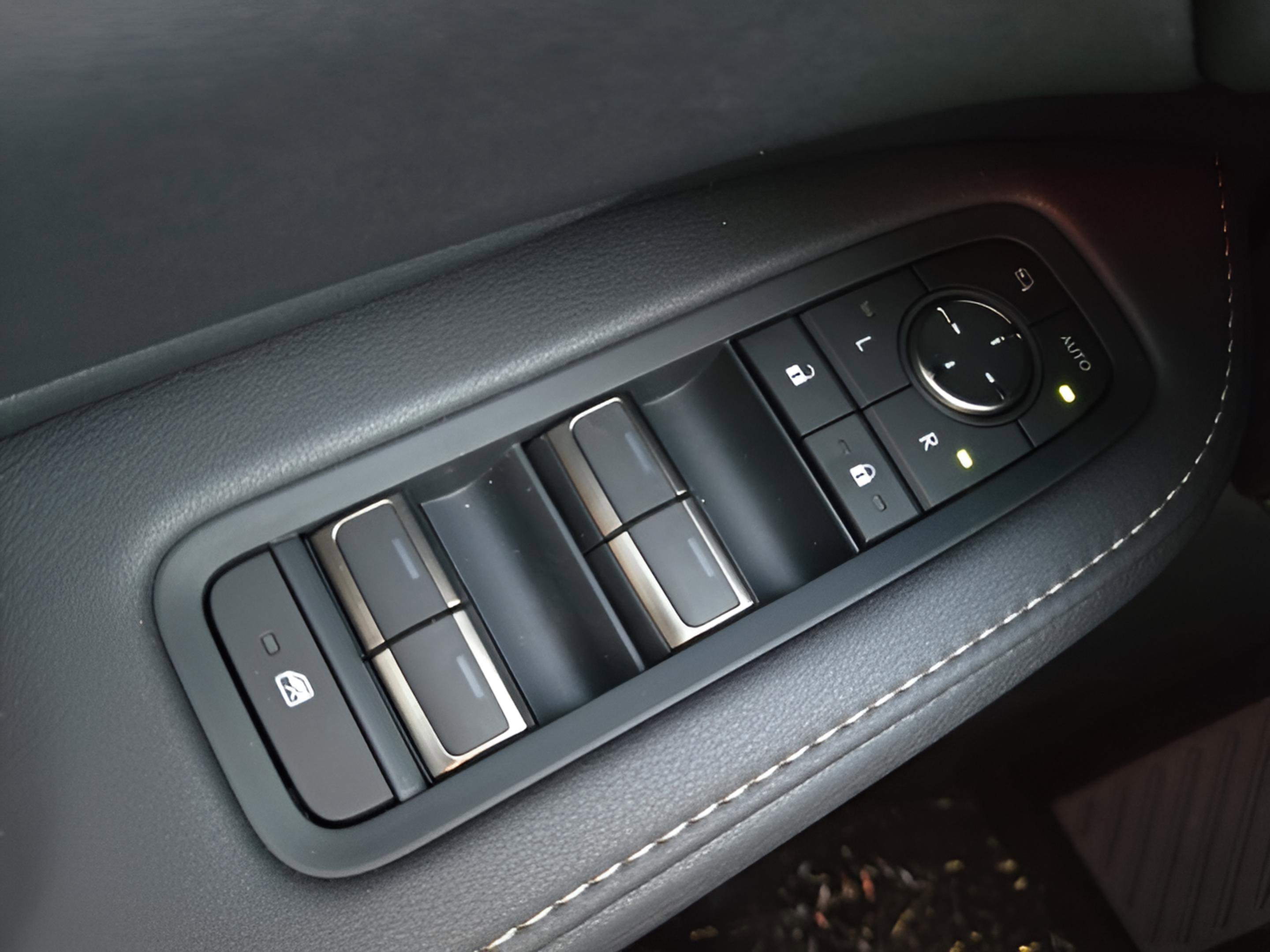 New 2026 Lexus TX 350 FWD image 12