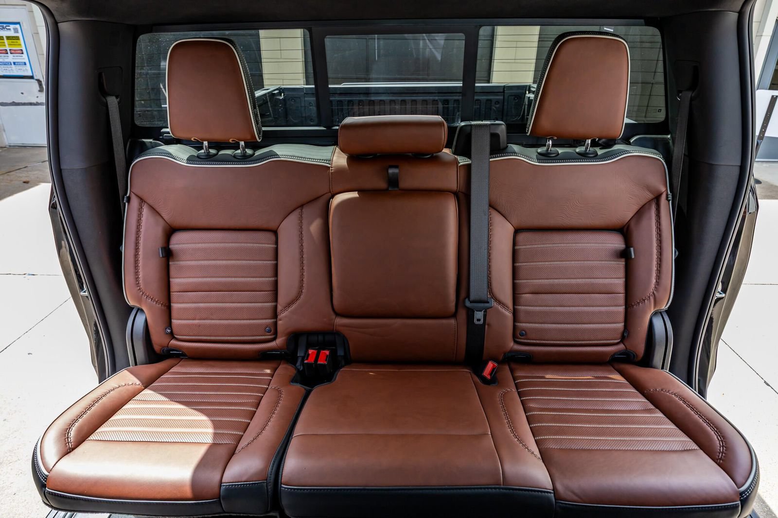 Used 2025 GMC Sierra 1500 Denali Ultimate AWD/4WD image 43