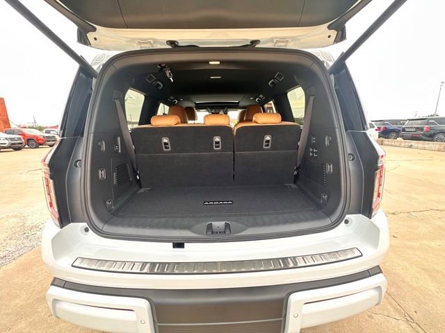 New 2025 Nissan Armada Platinum Reserve image 13