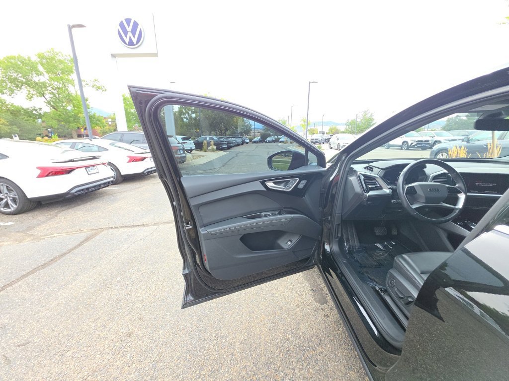 Used 2024 Audi Q4 e-tron Premium Plus AWD/4WD image 9