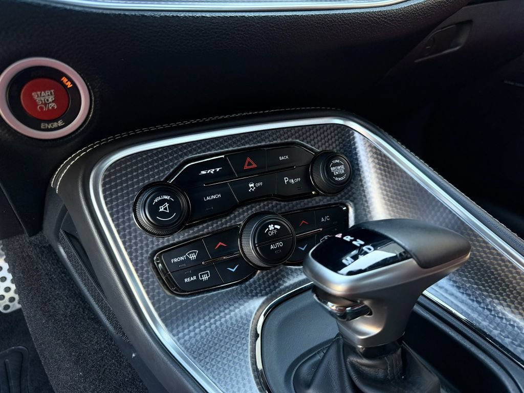 Used 2016 Dodge Challenger SRT Hellcat RWD image 23
