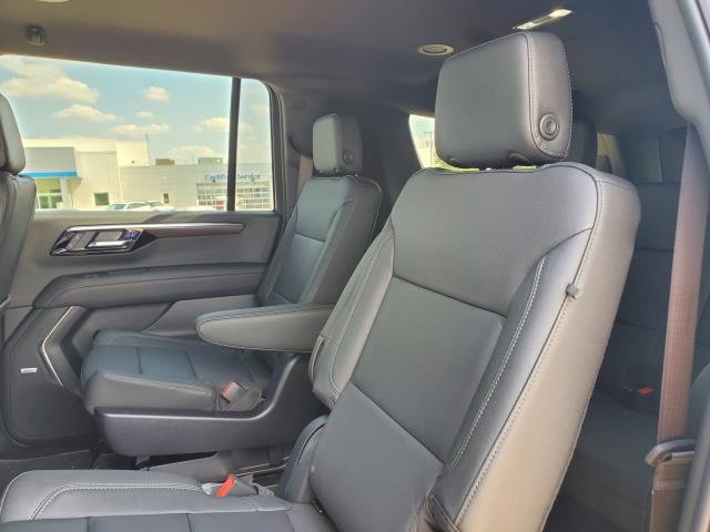 New 2026 Chevrolet Suburban Z71 w/ Comfort Package image 12