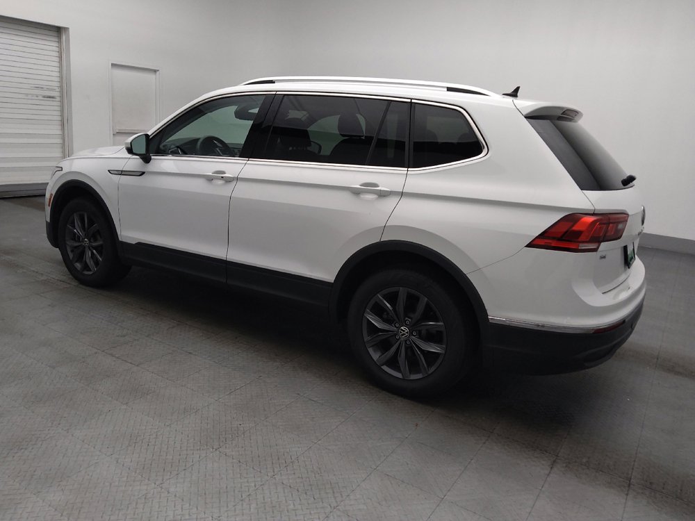 Used 2022 Volkswagen Tiguan SE FWD image 3