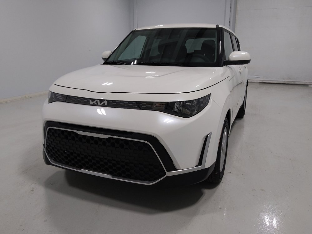 Used 2023 Kia Soul LX w/ LX Technology Package image 15