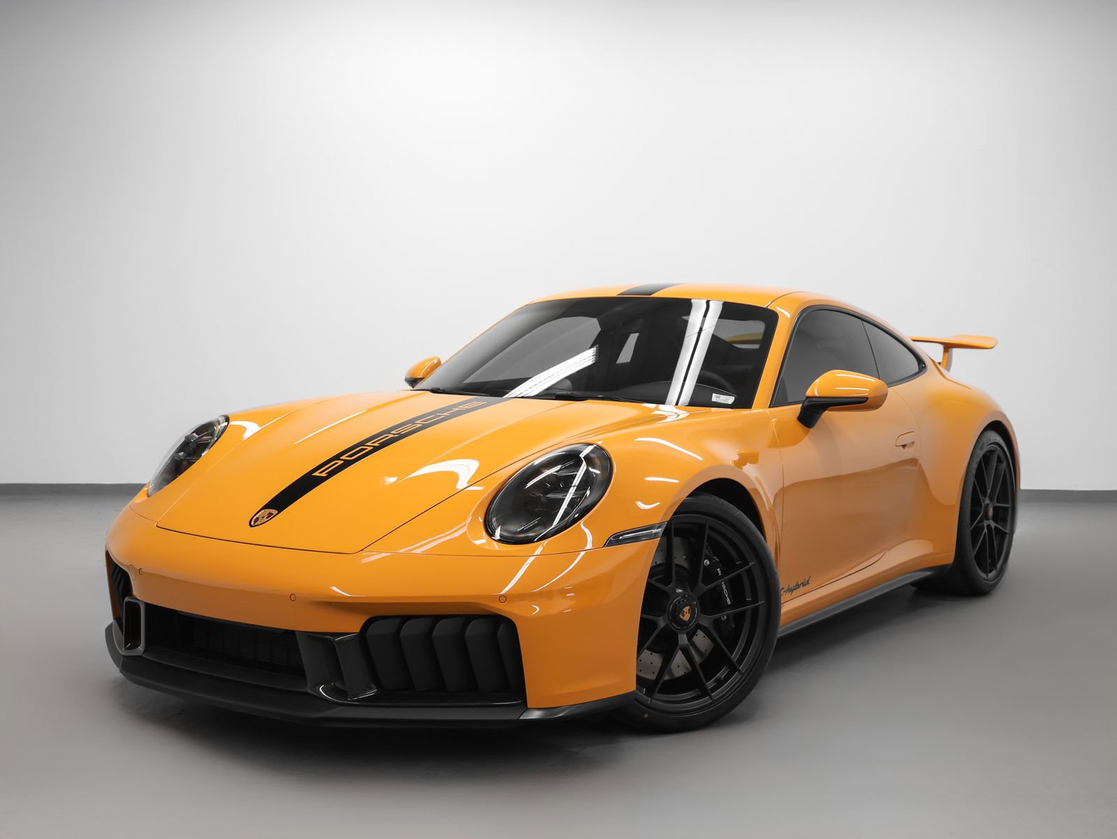 Certified 2025 Porsche 911 Carrera GTS image 1