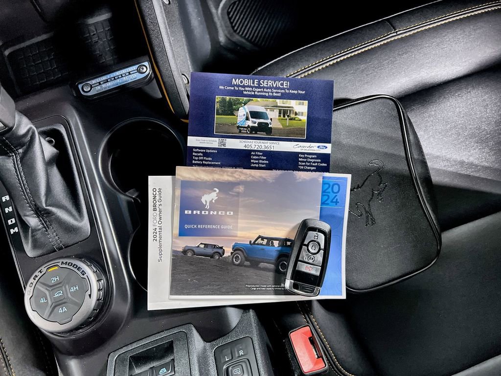 Used 2024 Ford Bronco Badlands AWD/4WD image 11