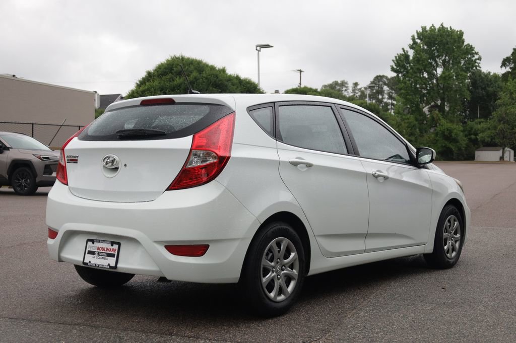 Used 2012 Hyundai Accent GS FWD image 5