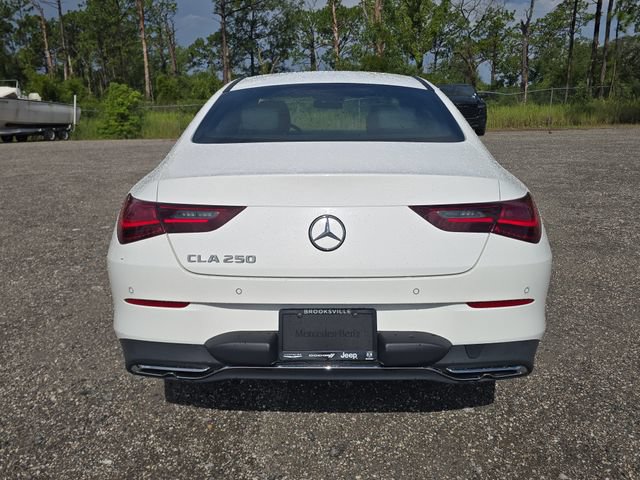 Used 2025 Mercedes-Benz CLA 250 image 4