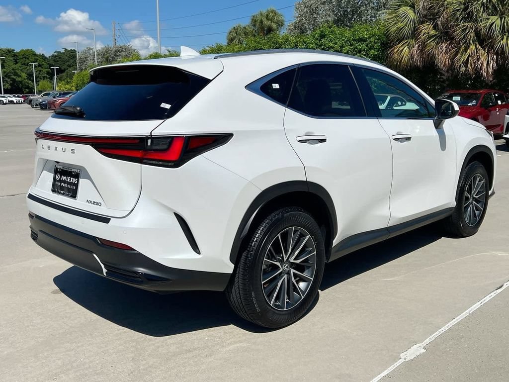 Certified 2025 Lexus NX 250 FWD w/ Towing Package (2000 Lbs) image 7